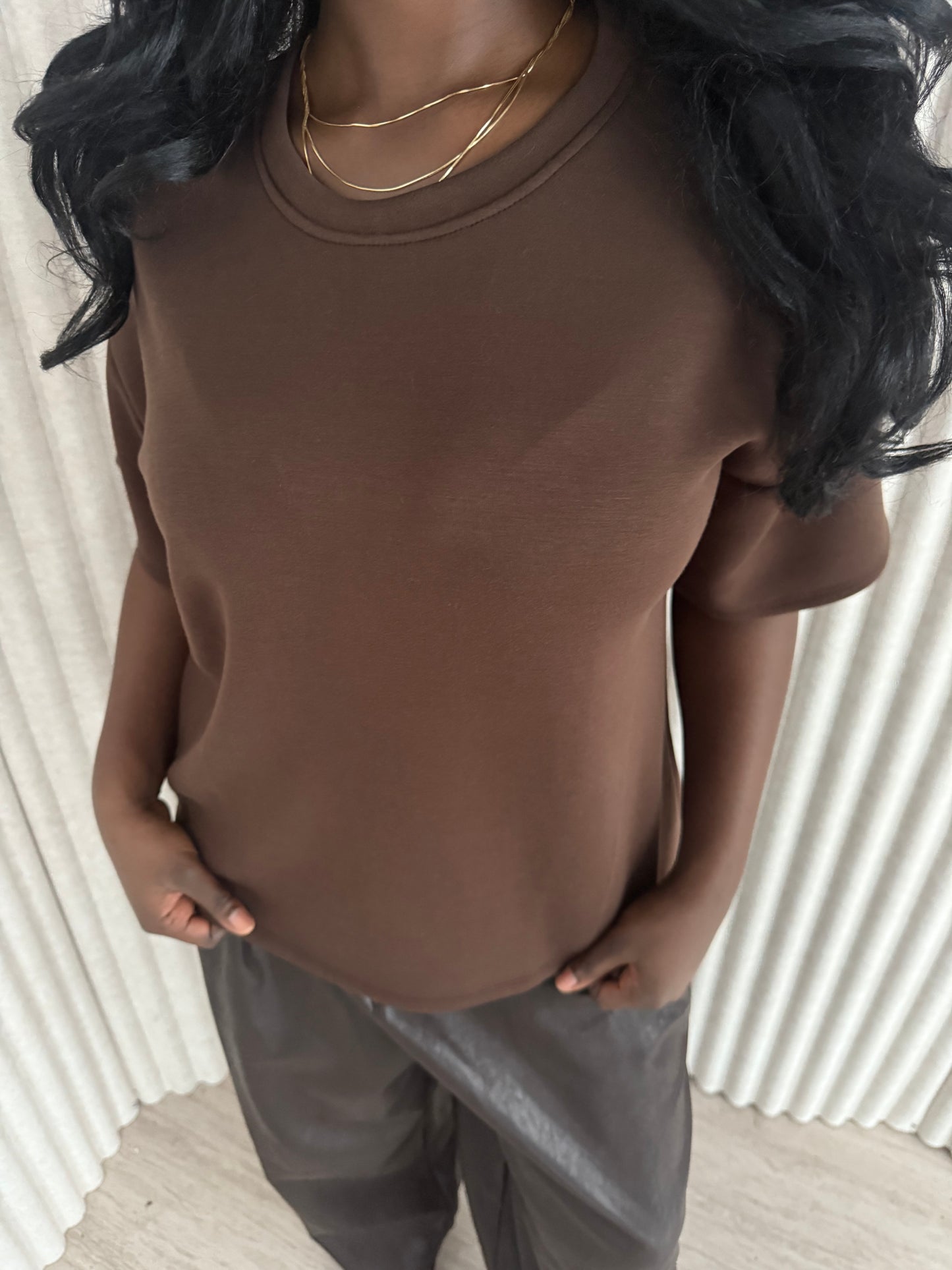 noeloe shirt oversized bruin