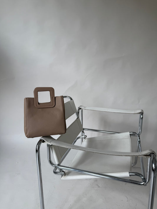 Tas met vierkant hengsel in taupe