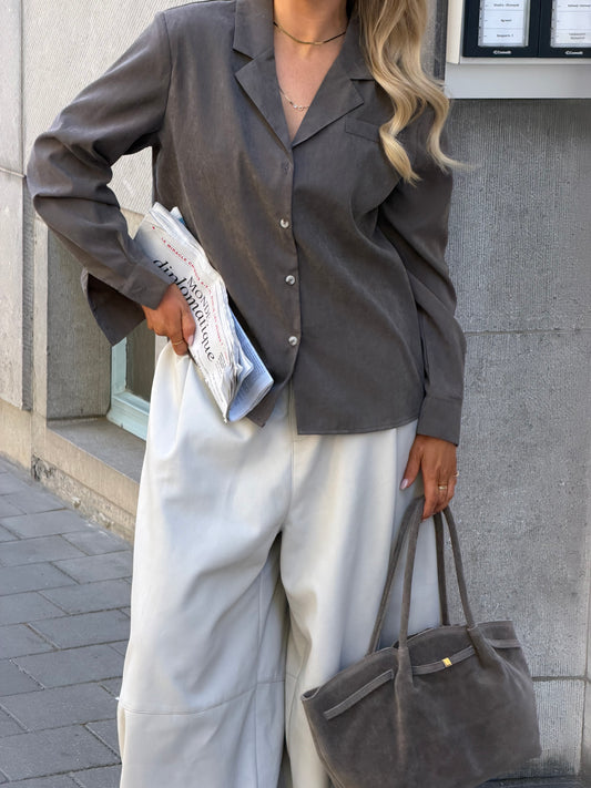 Blouse grijs suède