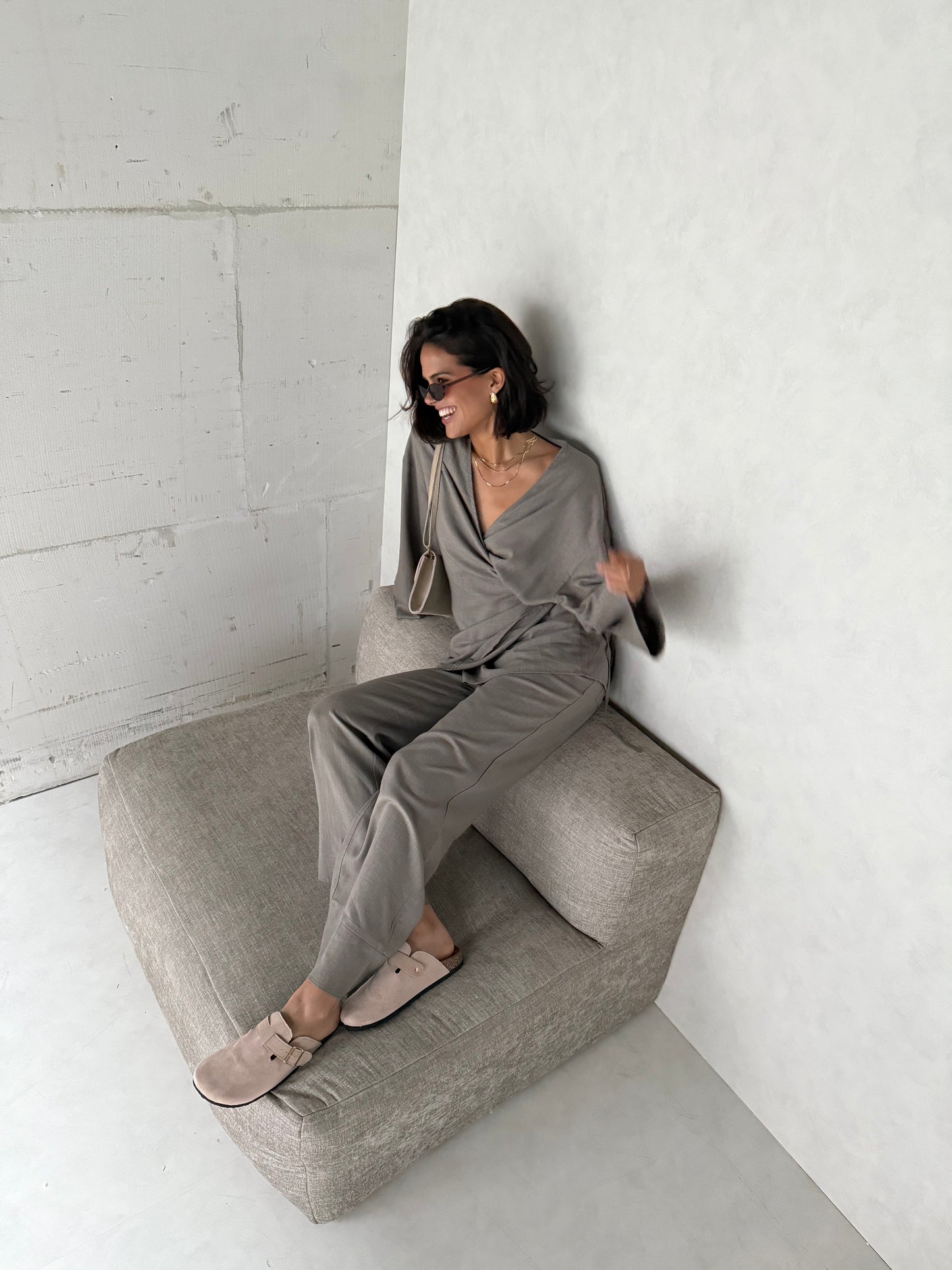 Set grey/taupe