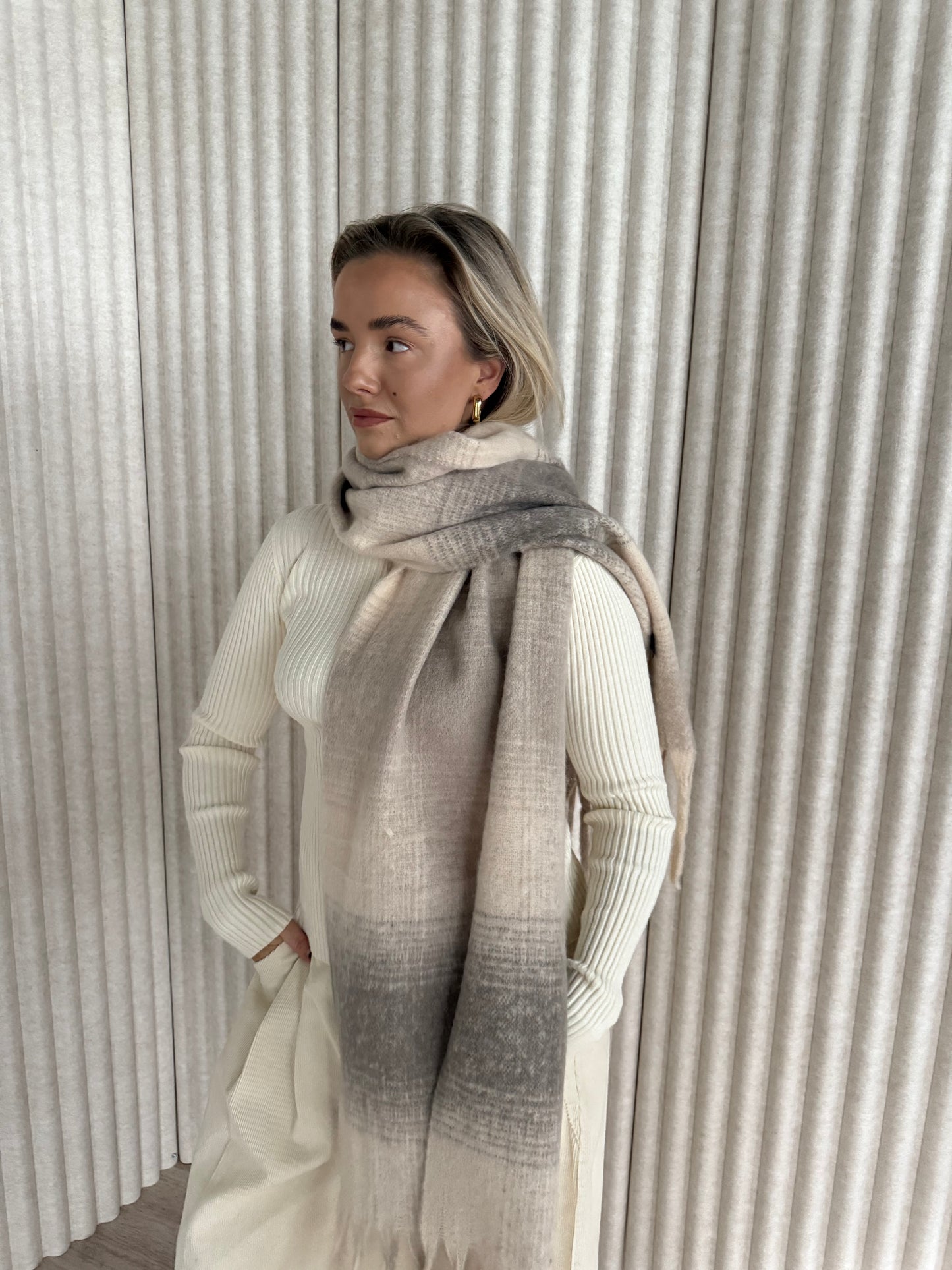 Sjaal geblokt crème