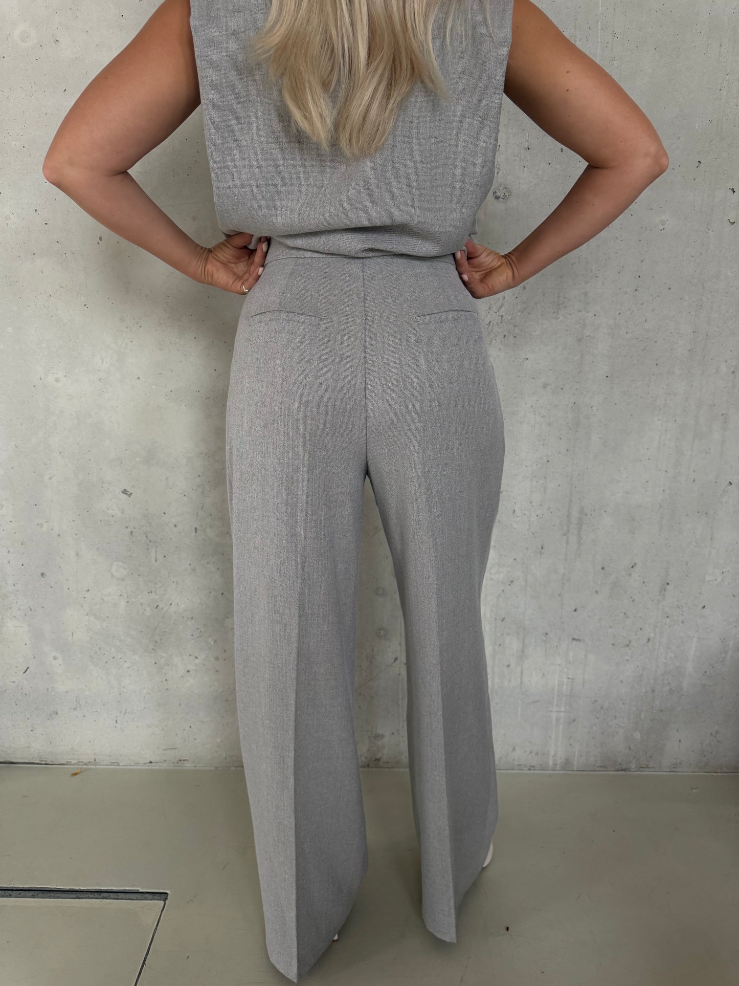 Pantalon licht grijs