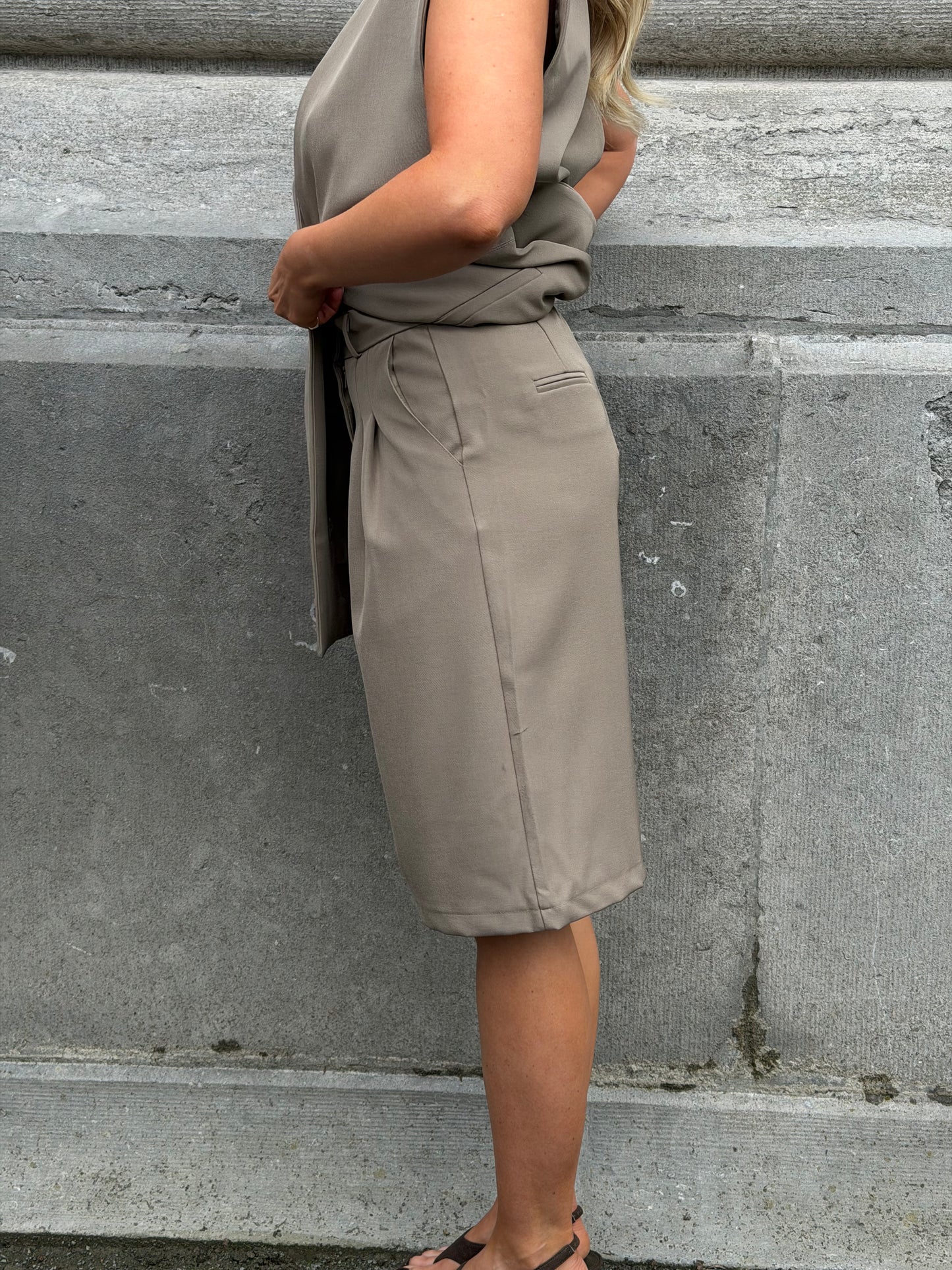 Bermuda taupe