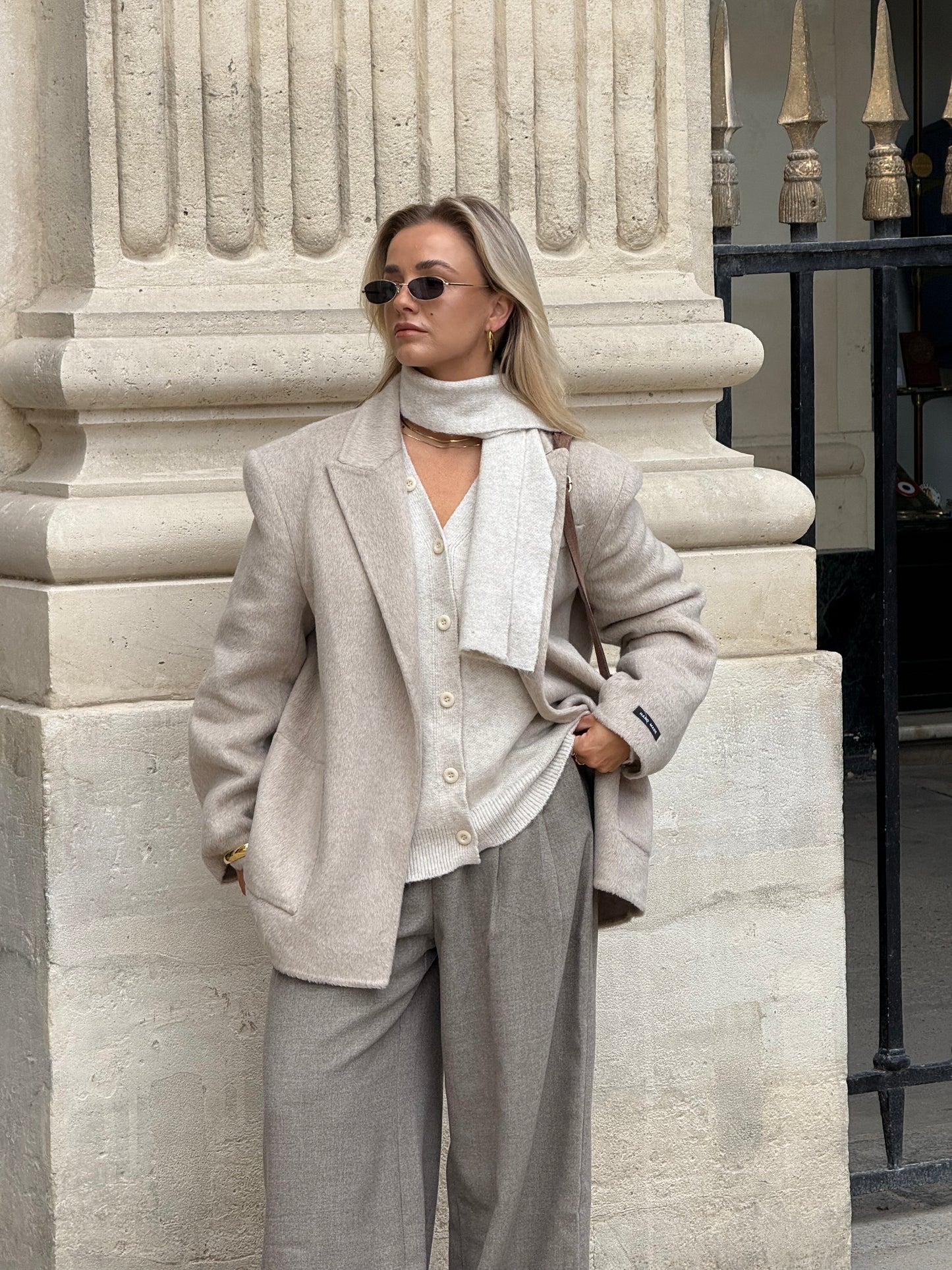 Vest crème met sjaaltje