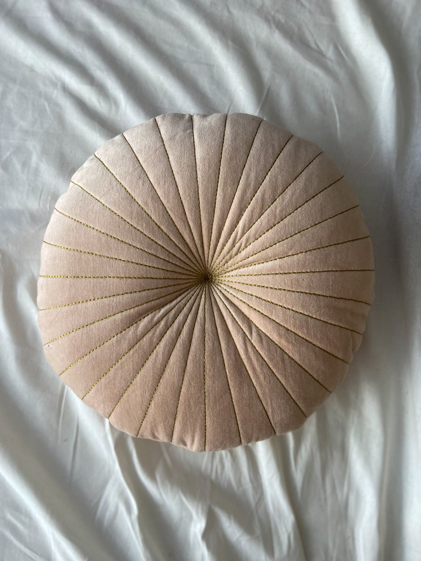 Round cushion in various colours