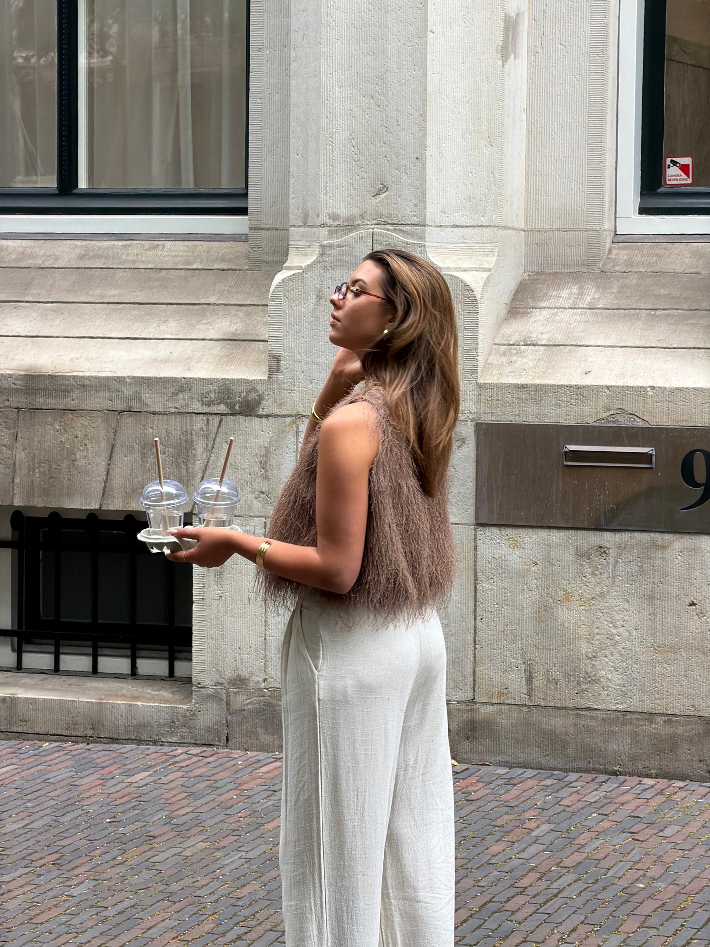 Top taupe