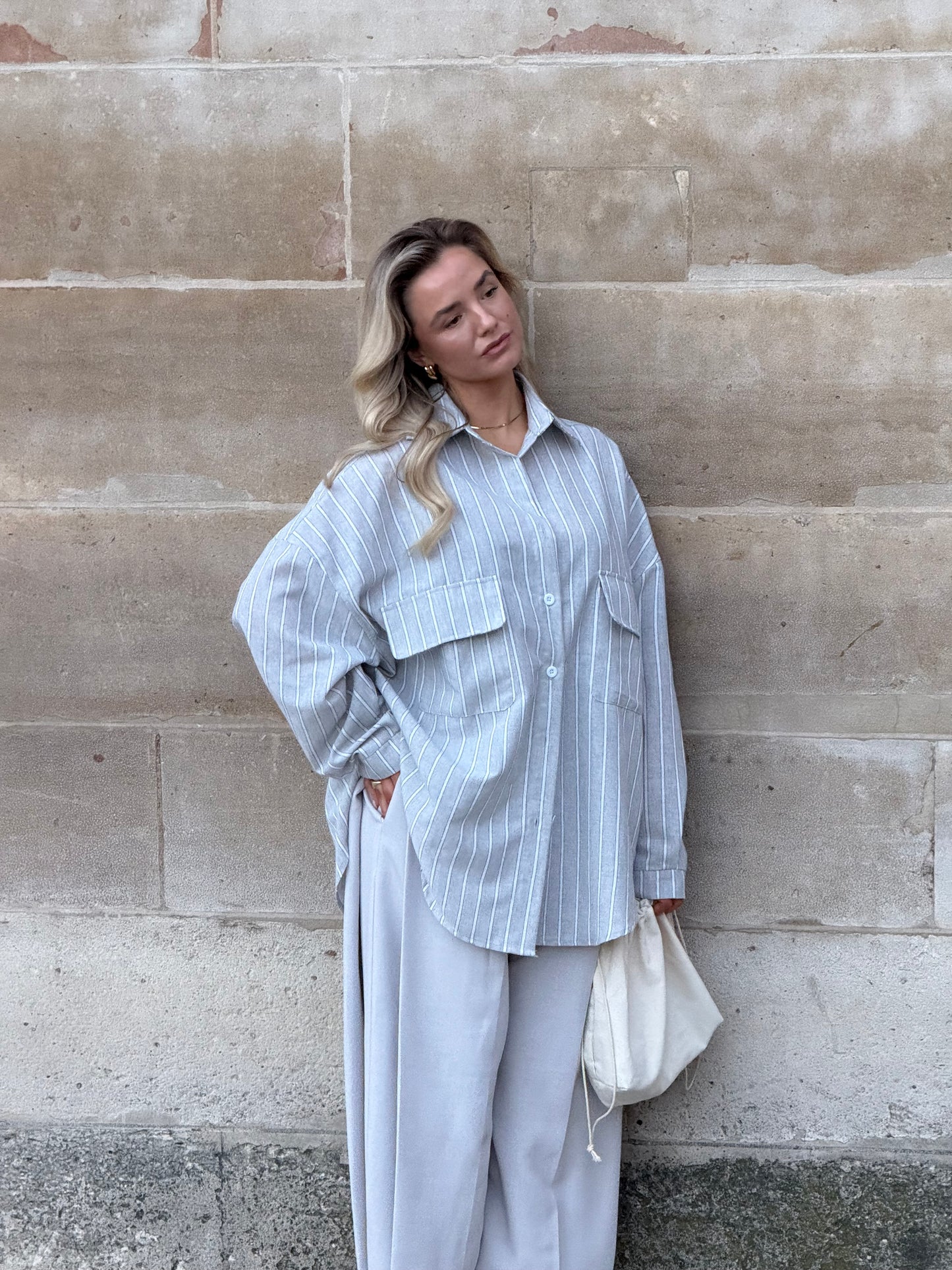 Blouse grijs met streep