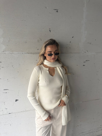 Top v hals rib crème