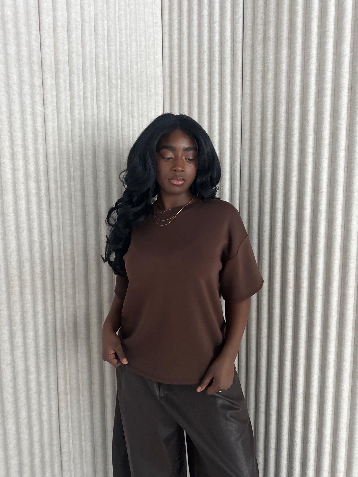 noeloe shirt oversized bruin