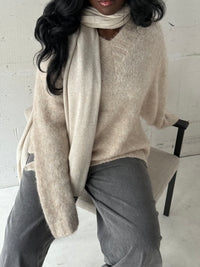 V-hals trui beige