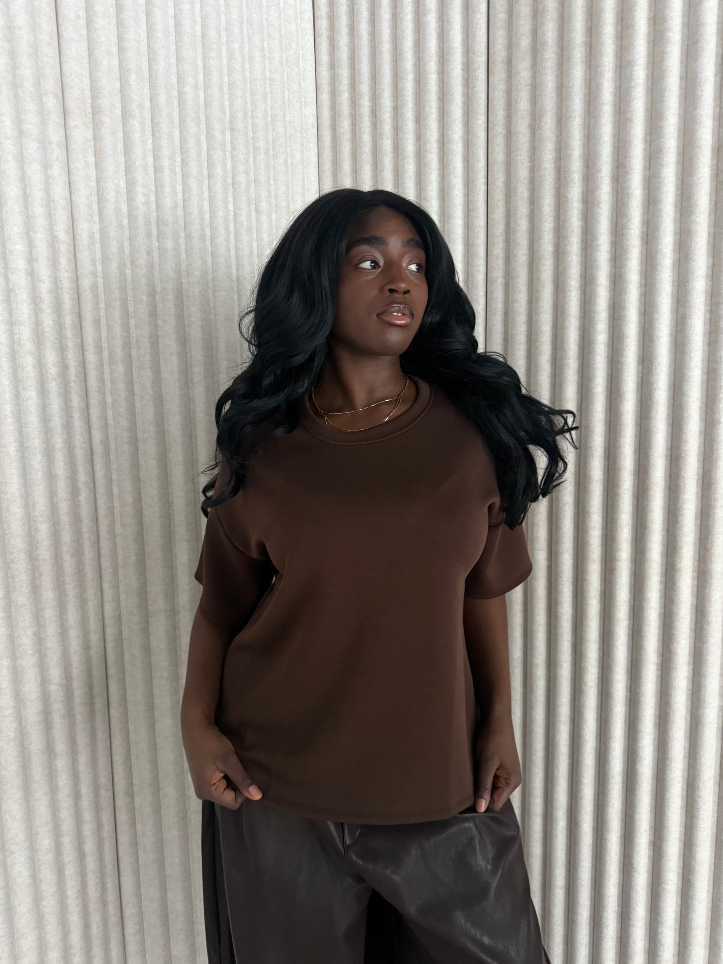 noeloe shirt oversized bruin