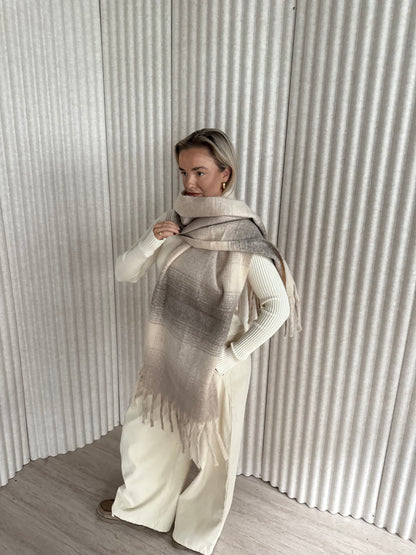 Sjaal geblokt crème