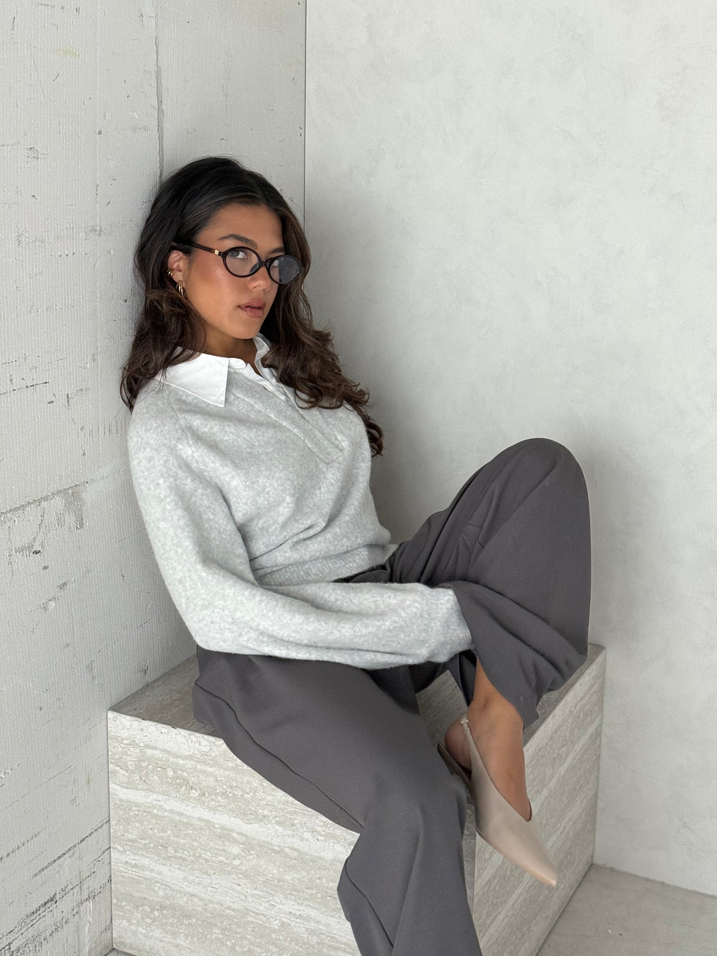 Trui met blouse grijs