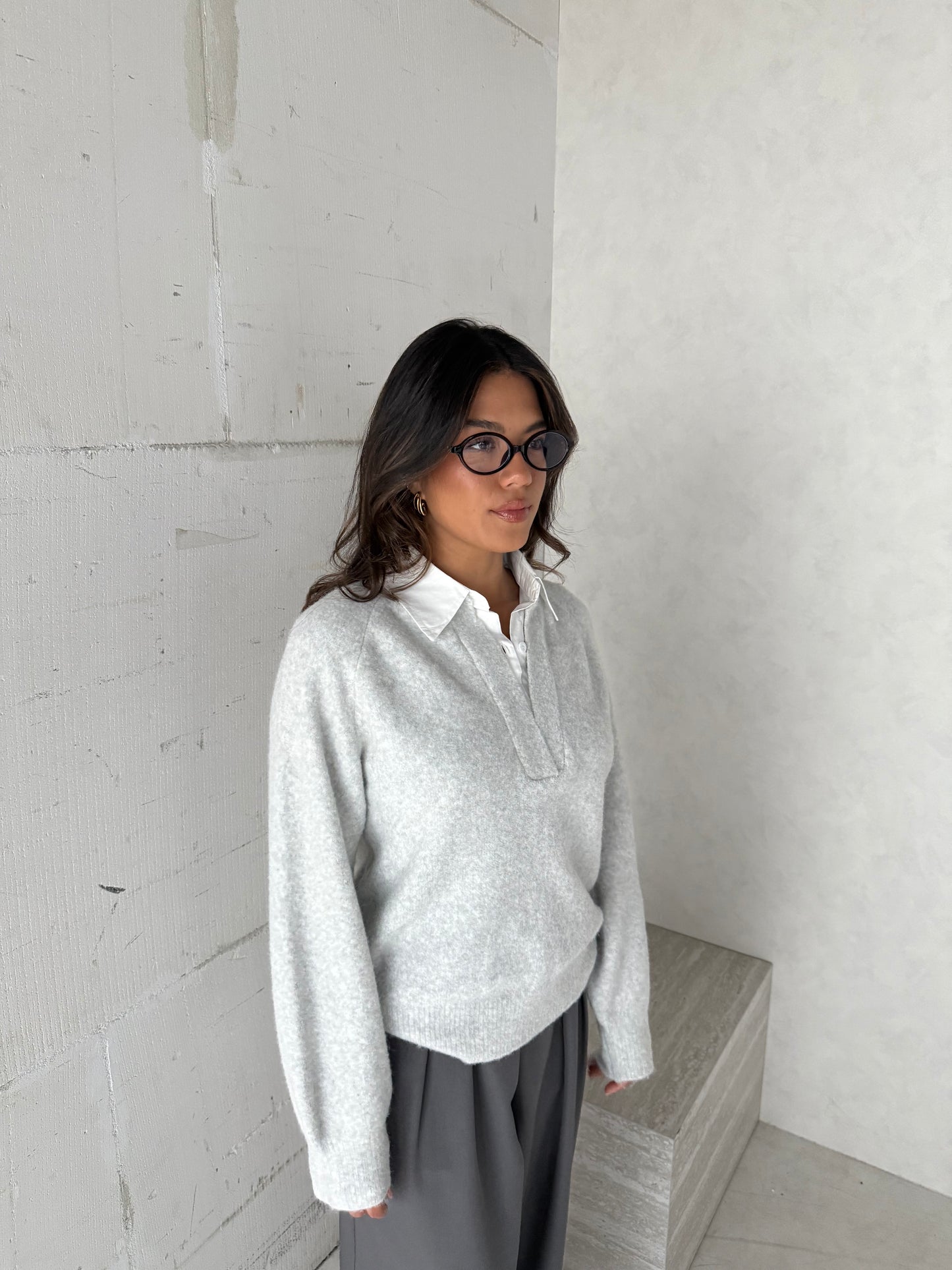Trui met blouse grijs