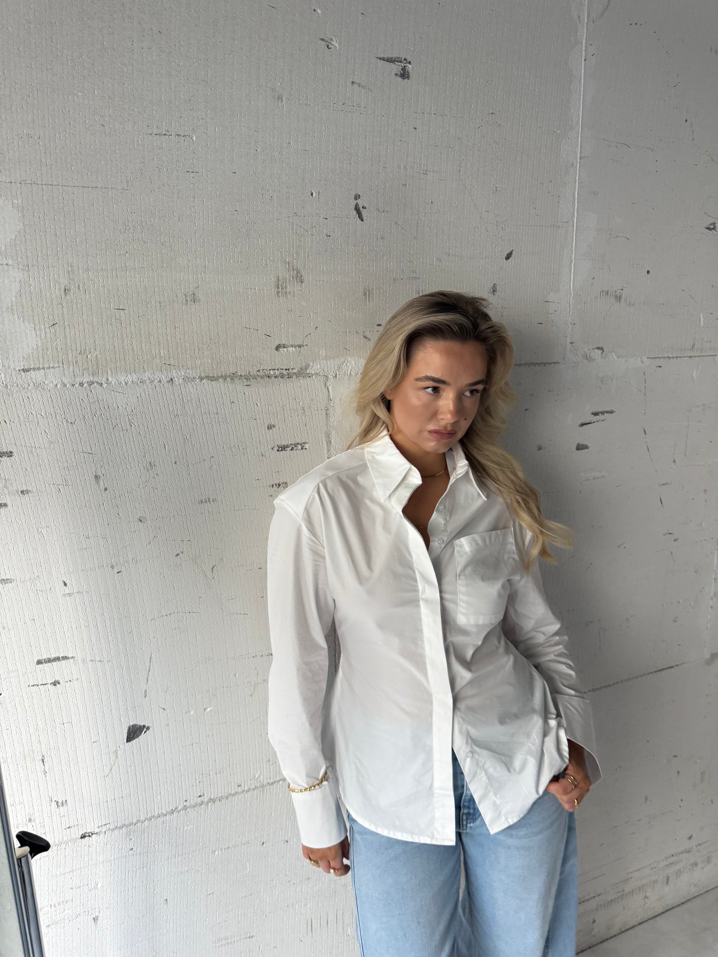 Blouse wit met schoudervulling