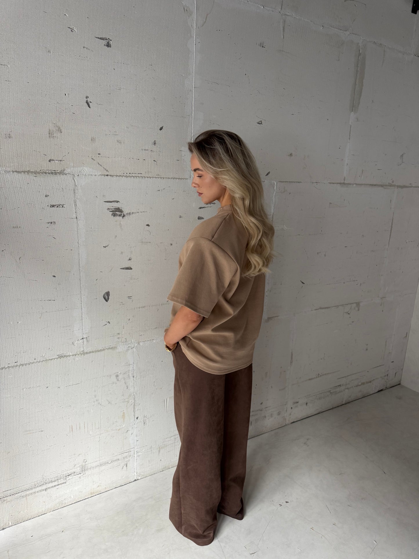 Suede pantalon bruin