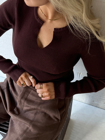 Top v hals rib Brown