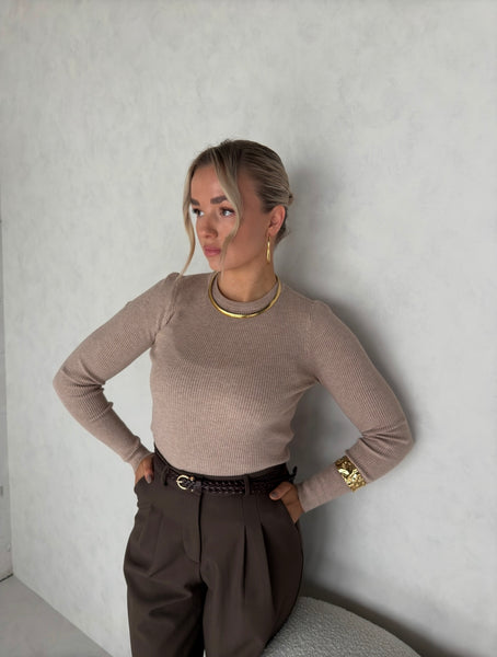 Top basic taupe