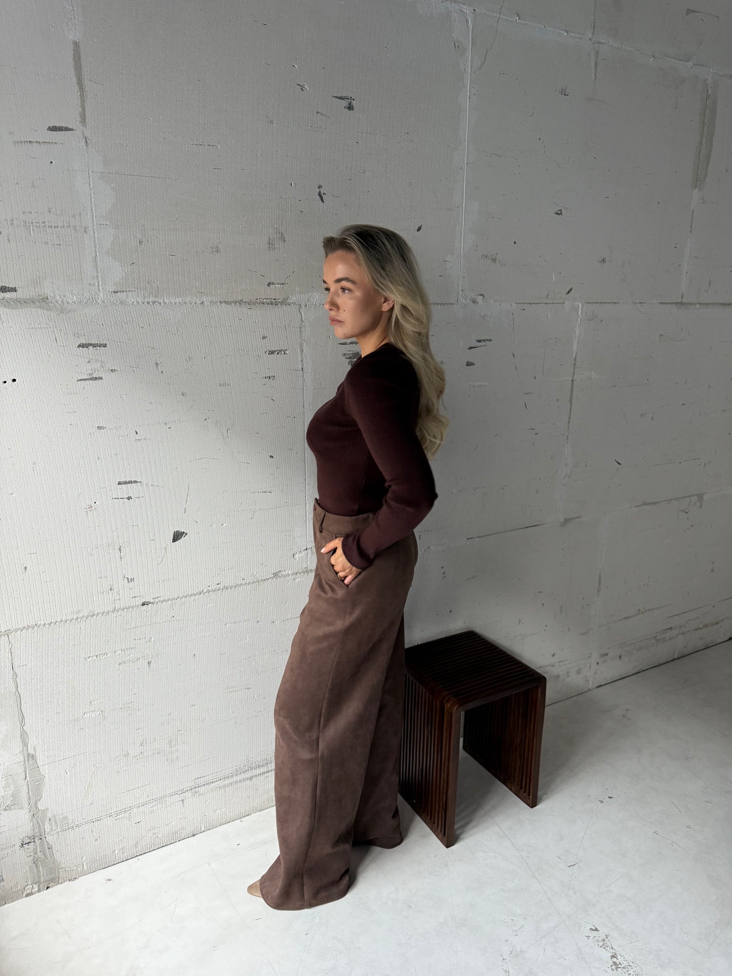 Top v hals rib Brown