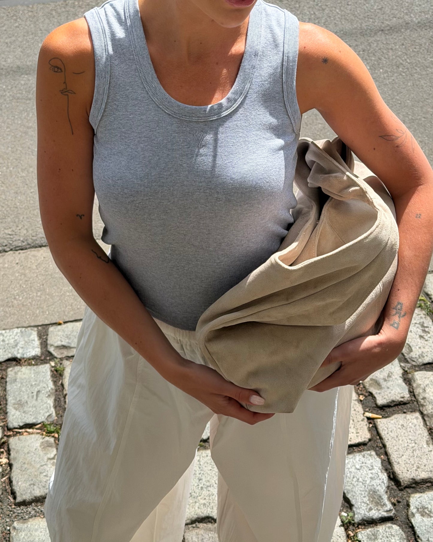 Noeloe tanktop grijs
