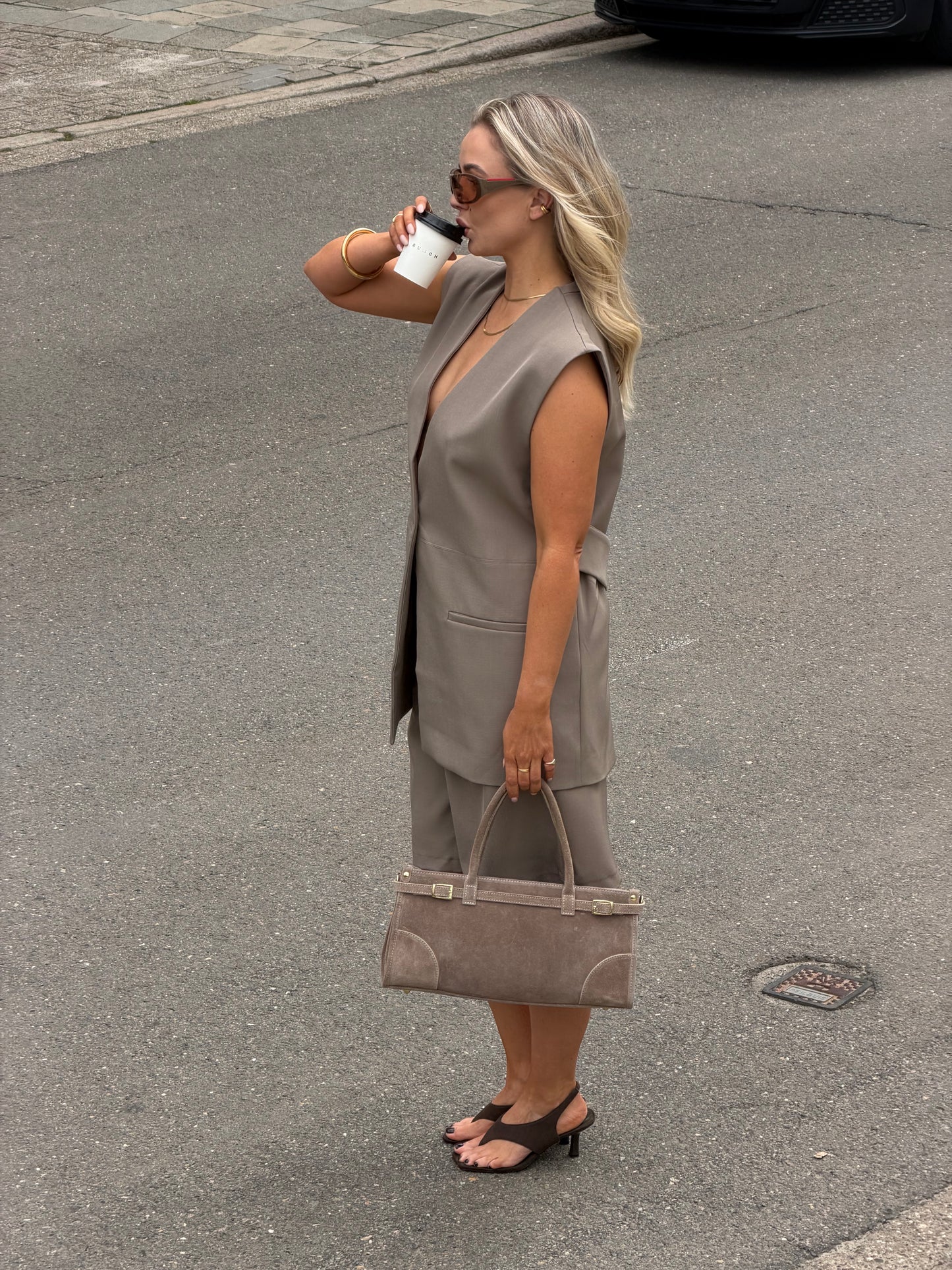 Bermuda taupe