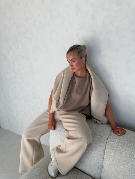 Noeloe joggingpak beige