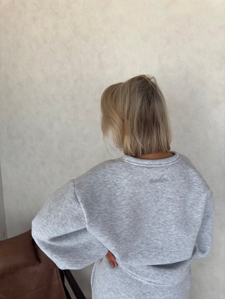 Noeloe joggingpak licht grijs