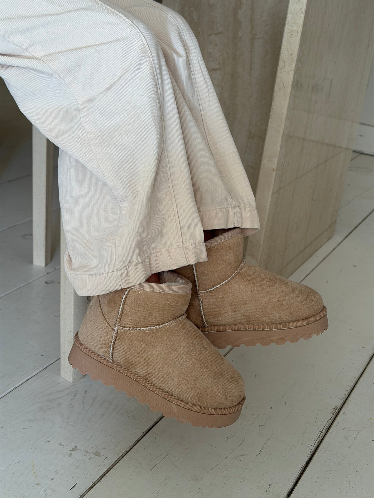 Boots beige dikke zool - 31 t/m 36
