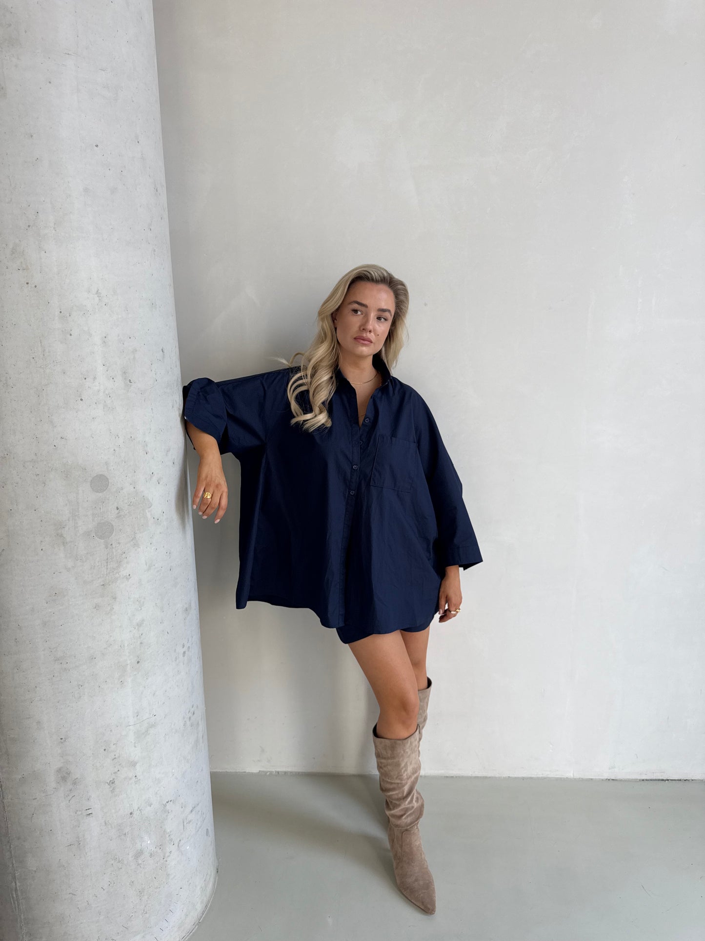 Kort broekje marine blauw