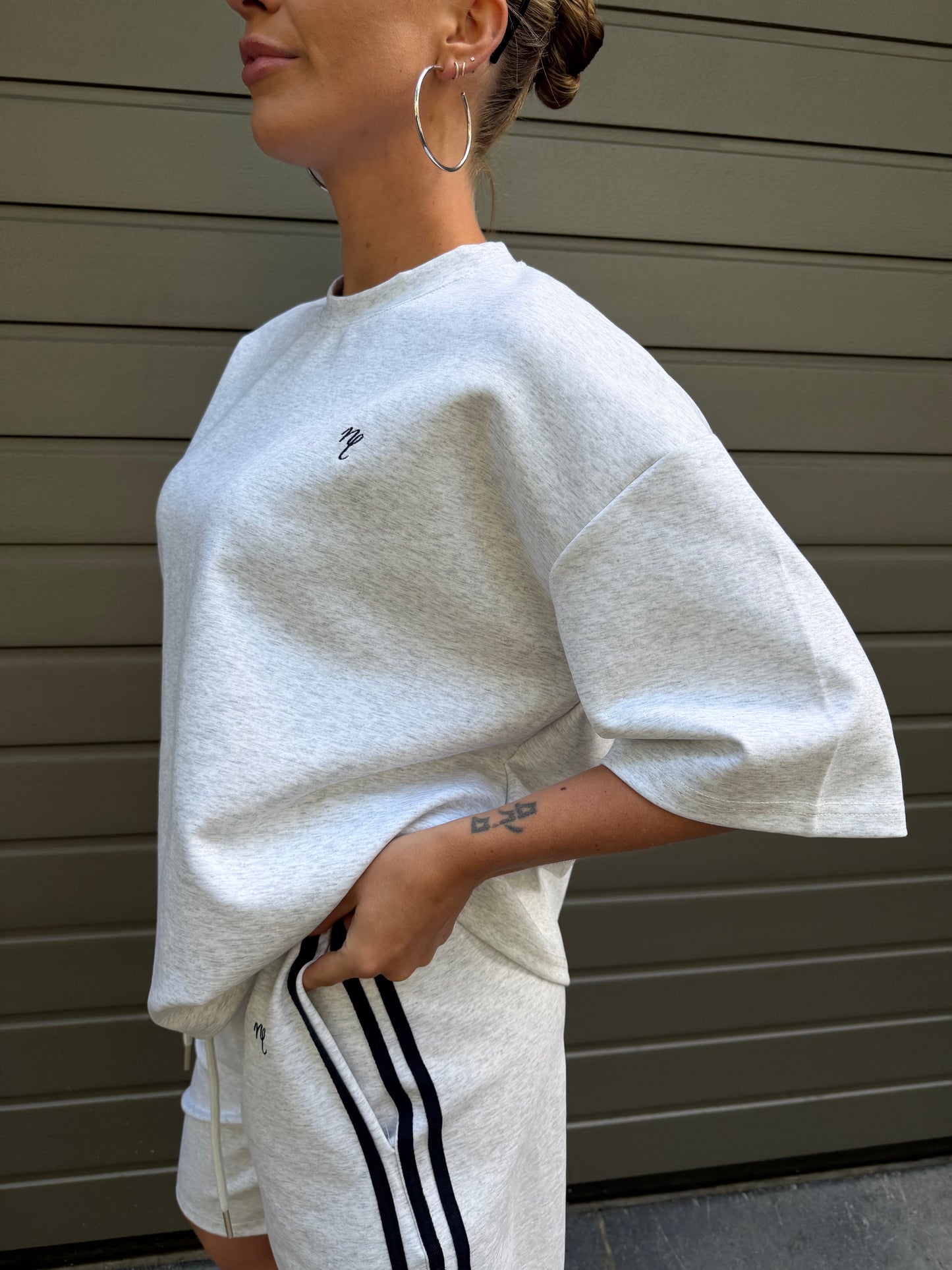 Noeloe shirt grijs