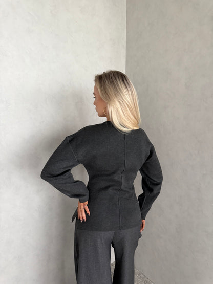 Grijs vestje met knoopjes