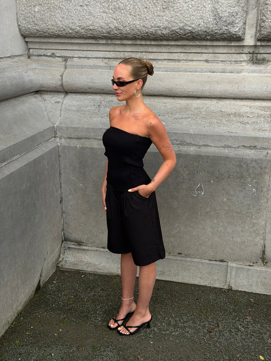 Strapless top zwart
