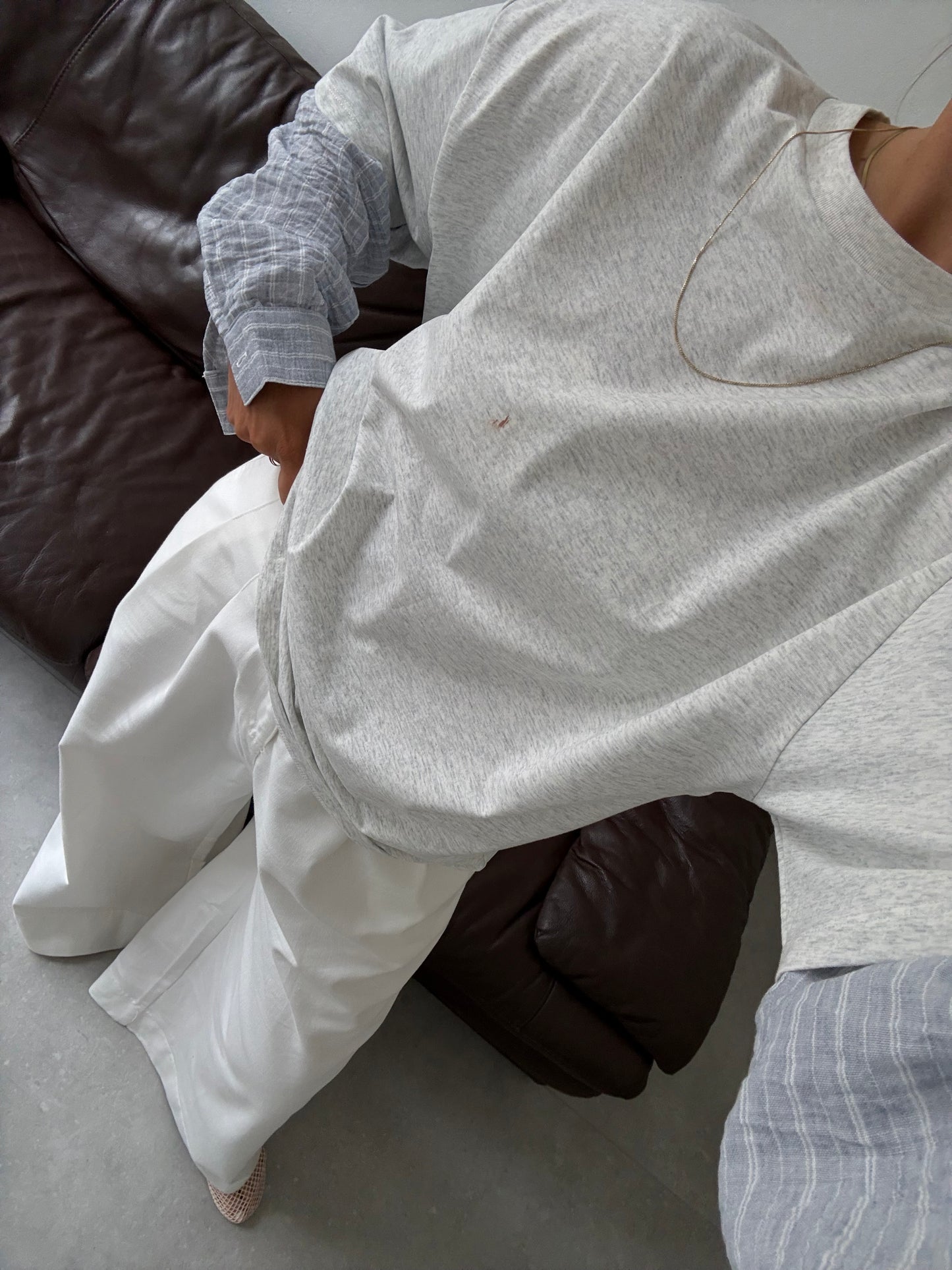 Grijs shirt met blouse