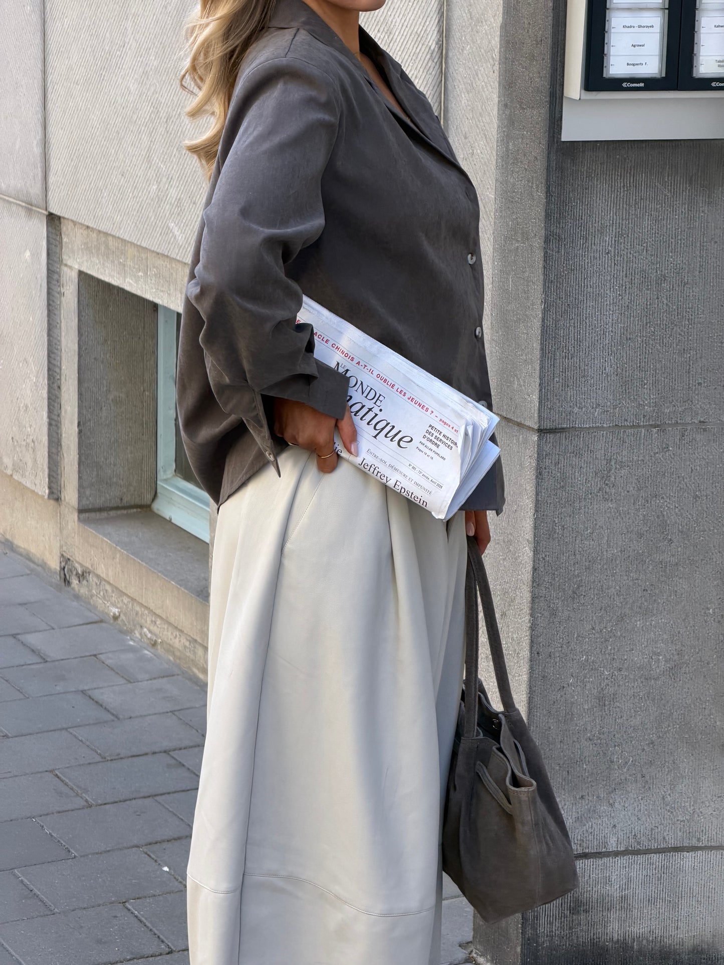 Blouse grijs suède