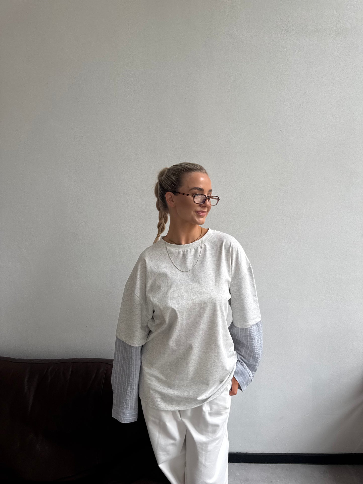 Grijs shirt met blouse