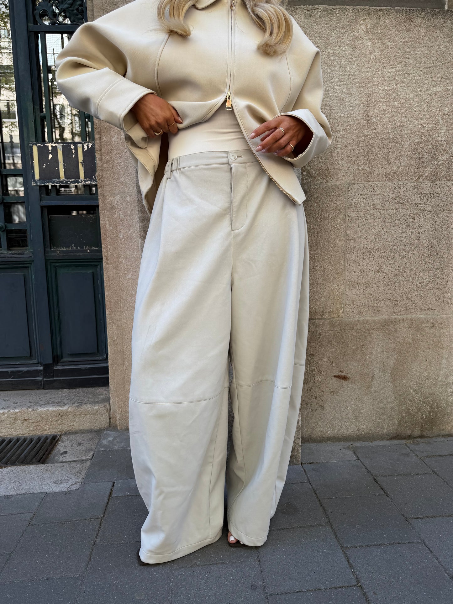 leather-look broek beige