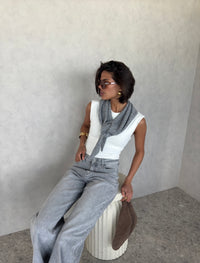 Scarf gray