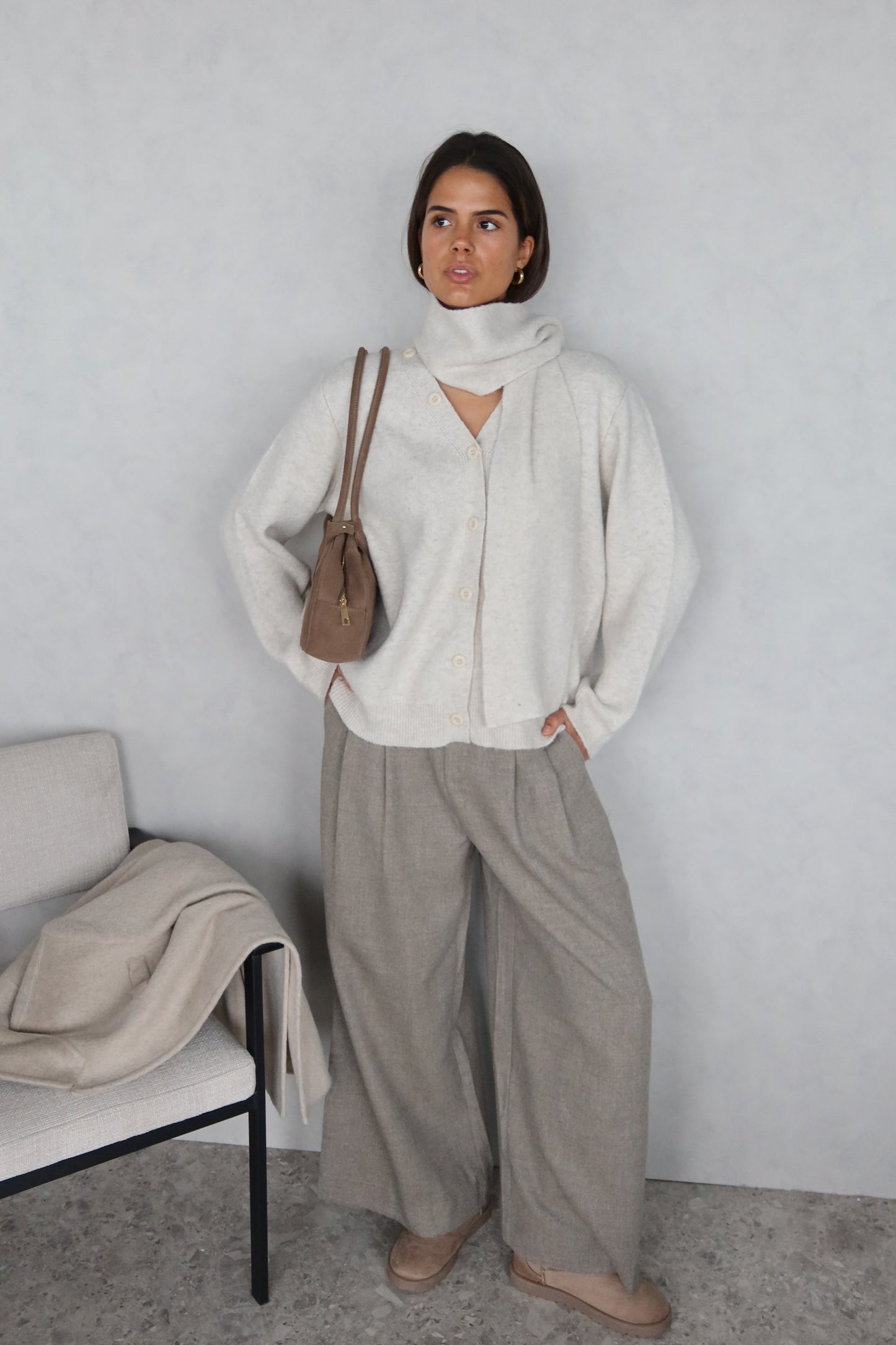 Vest crème met sjaaltje