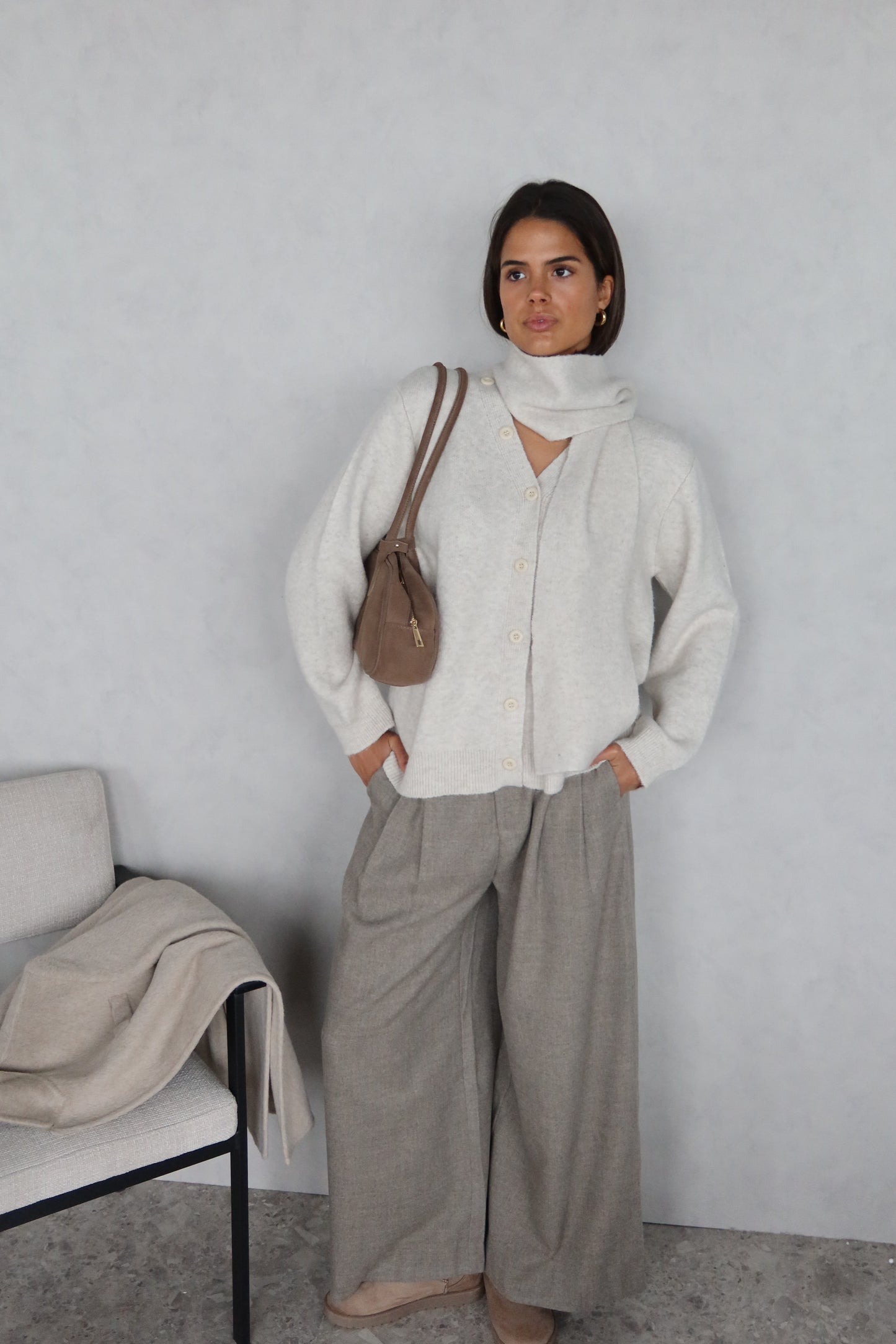 Vest crème met sjaaltje