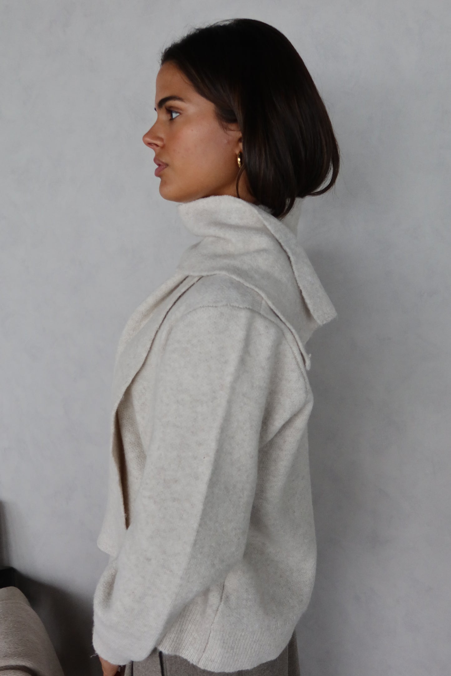 Vest crème met sjaaltje