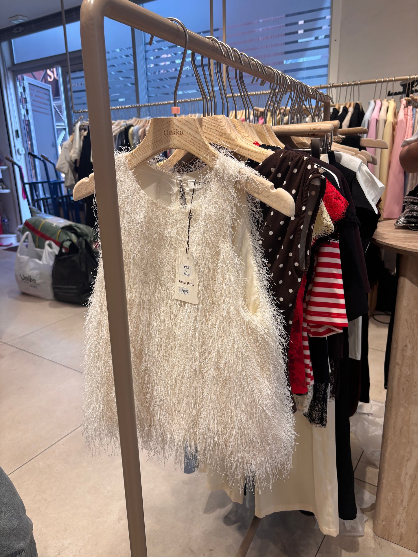 Top taupe