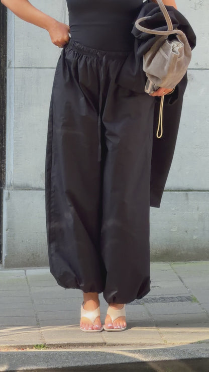 Zwarte ballon broek