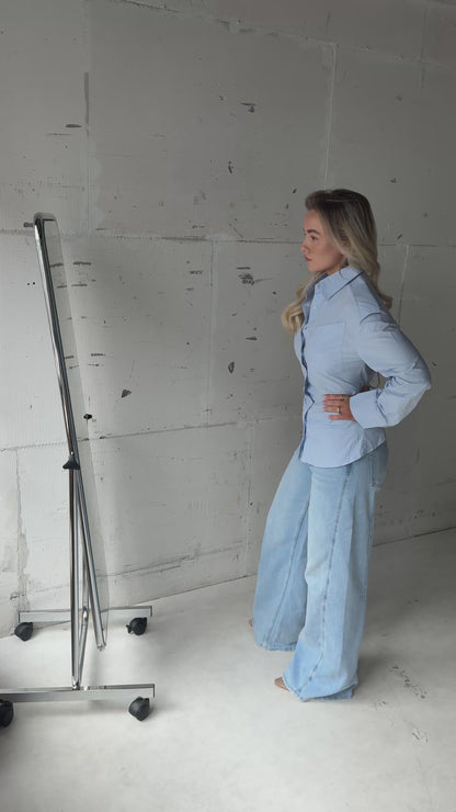 Blouse blauw met schoudervulling