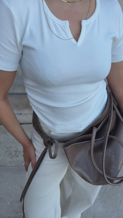 Top wit met v halsje